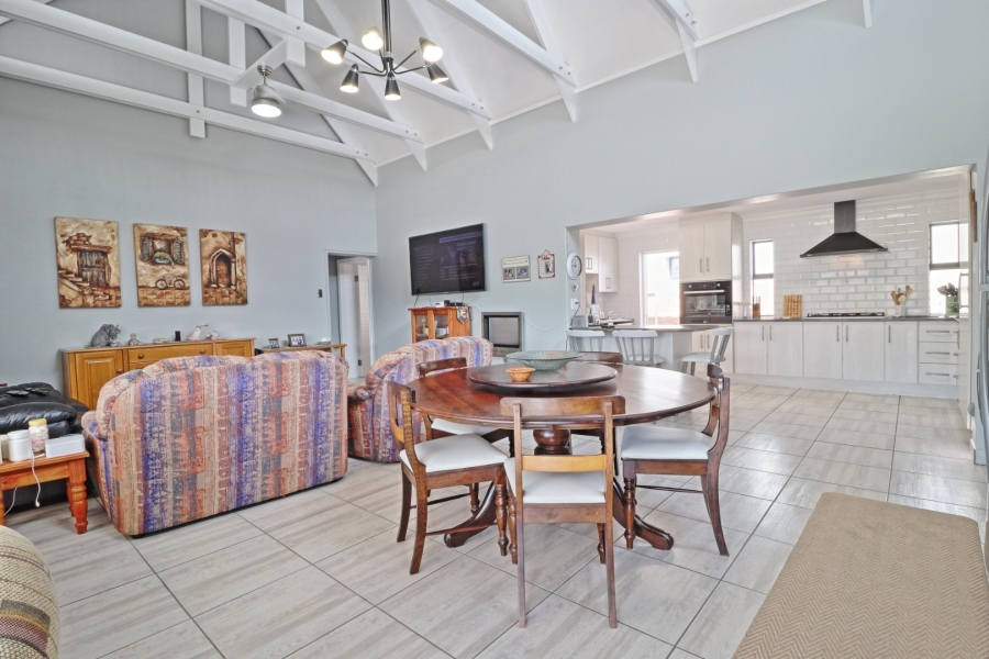 3 Bedroom Property for Sale in Hartenbos Central Western Cape